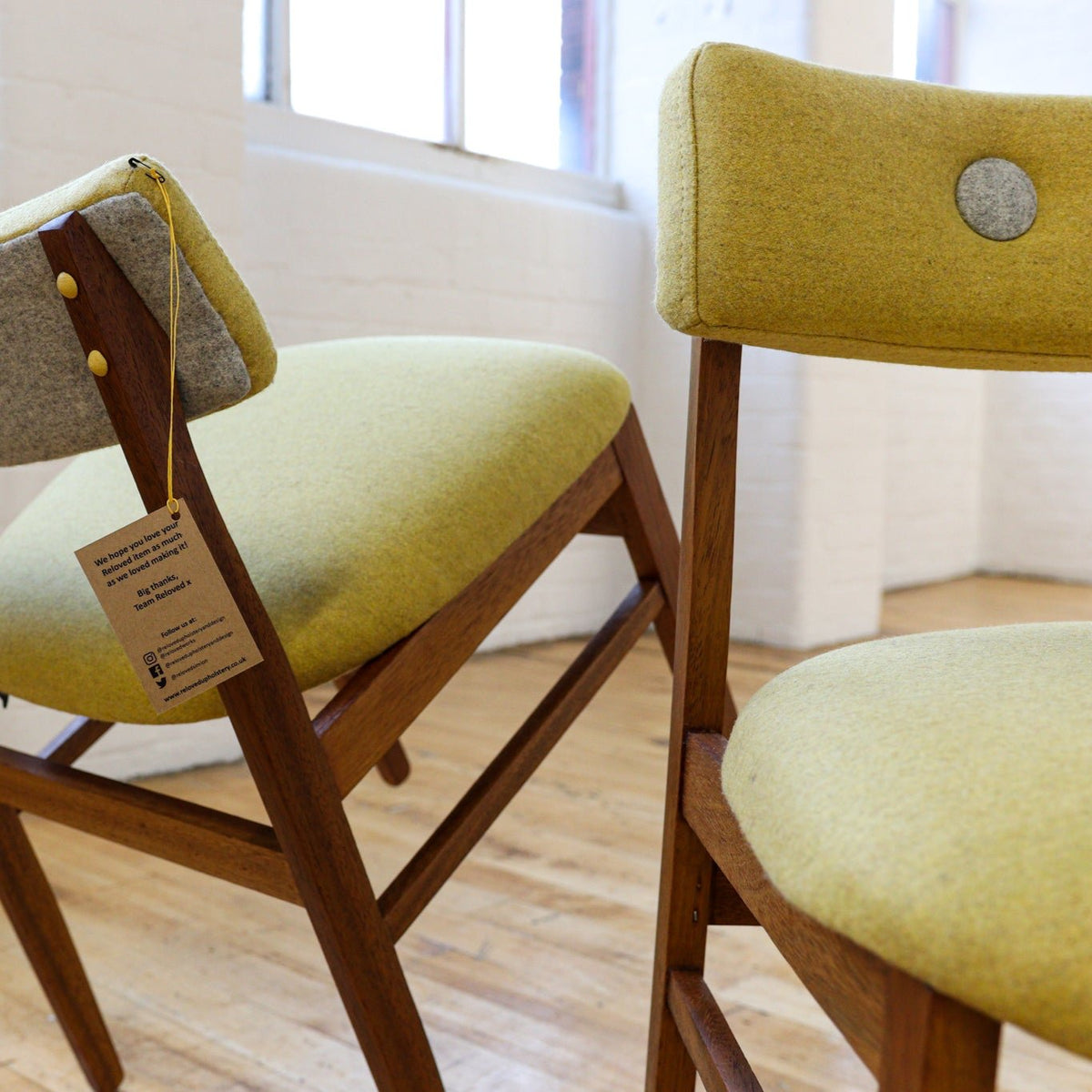 Dining chairs mid century style clearance