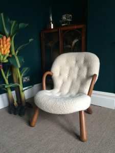 Clam Chair by architect Philip Arctander